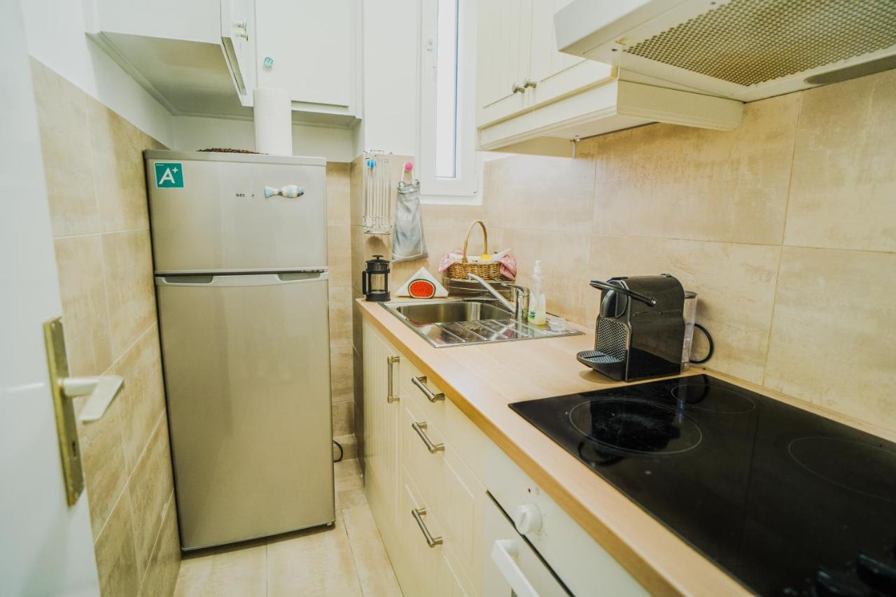 Green Apartment Ground Floor Feel Like Home Properties Saronida Luaran gambar